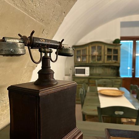 Historic B&B Apartments Home เคียรามอนเตกุลฟิ ภายนอก รูปภาพ
