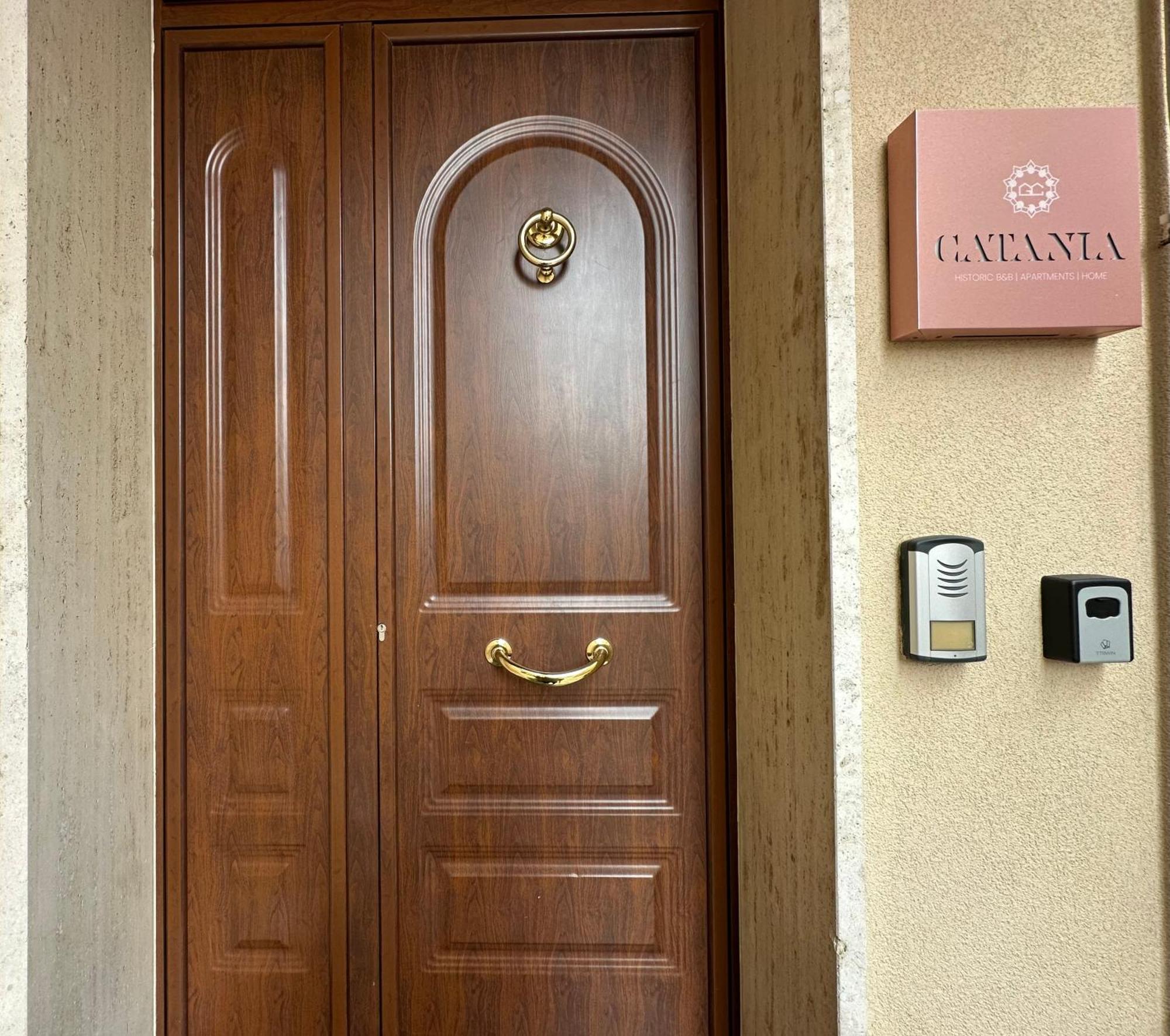 Historic B&B Apartments Home เคียรามอนเตกุลฟิ ภายนอก รูปภาพ