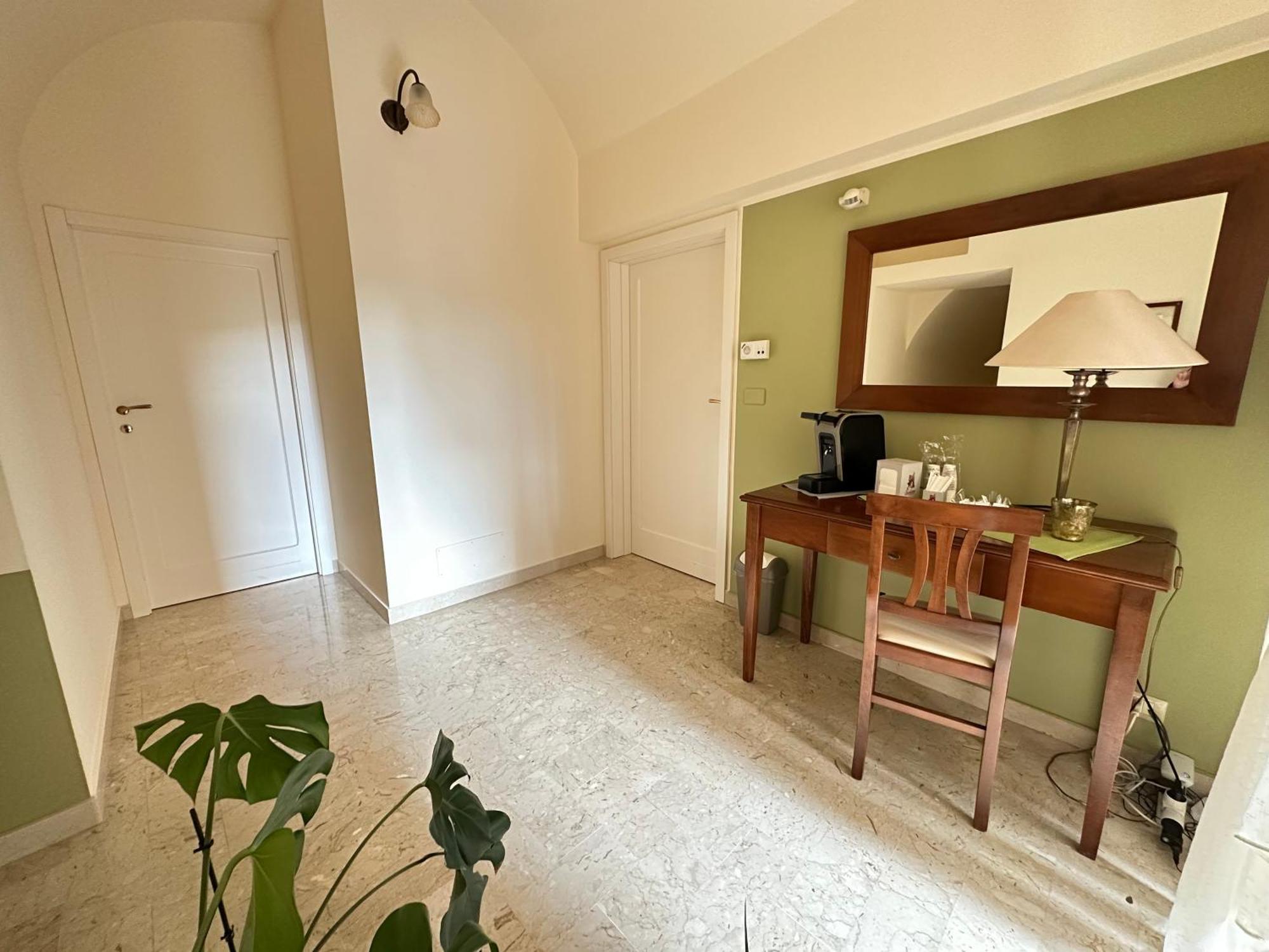 Historic B&B Apartments Home เคียรามอนเตกุลฟิ ภายนอก รูปภาพ